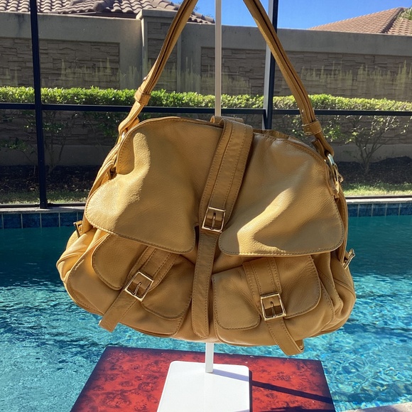 Bulga Helmet Slouchy Hobo Genuine Pebbled Leather Bag - Picture 2 of 11